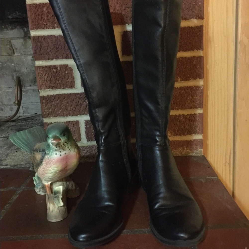 Black Boots. 5.5 and Excellent Condition